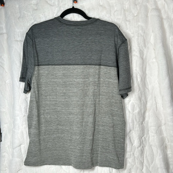 Bass & Co Mens Sharkskin Heather Gray S/s Crew Neck Shirt Size M‎ Medium - Picture 4 of 4